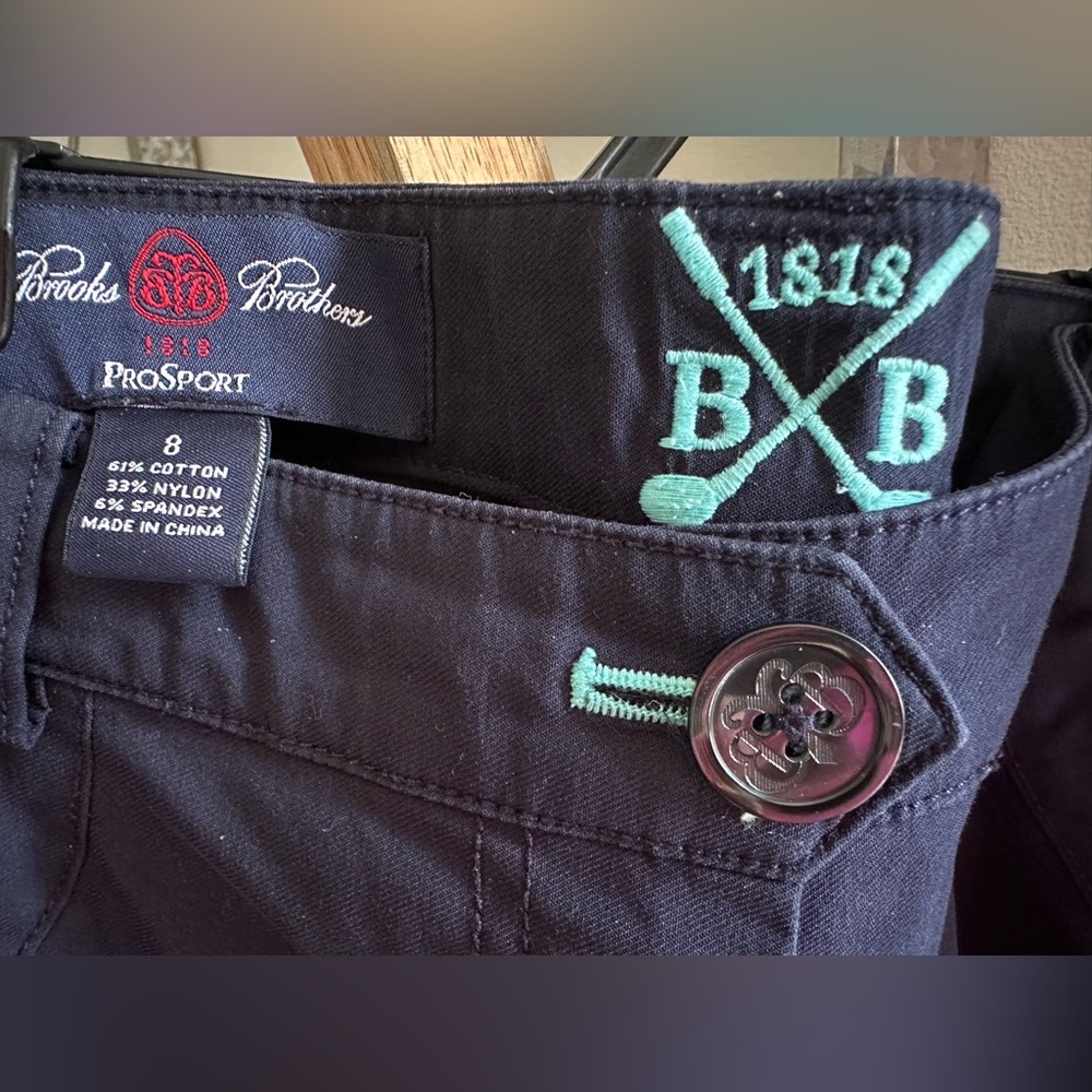 Brooks Brothers ProSport, wonderful sturdy stretch and comfy, sadly I outgrew
